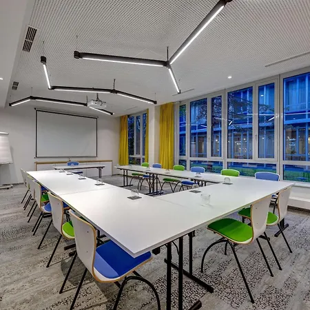 Flightgate Munich Airport Hotel, A Member Of Radisson Individuals Otel 3*