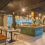 Ξενοδοχείο Flightgate Munich Airport Hotel, A Member Of Radisson Individuals 3*