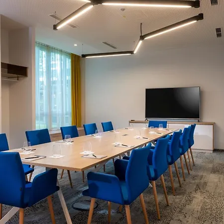 Flightgate Munich Airport Hotel, A Member Of Radisson Individuals 3*