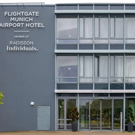 Flightgate Munich Airport Hotel, A Member Of Radisson Individuals 酒店 3*