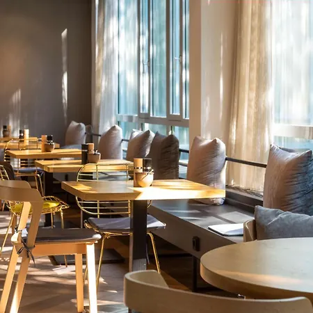 Flightgate Munich Airport Hotel, A Member Of Radisson Individuals Szálloda 3*