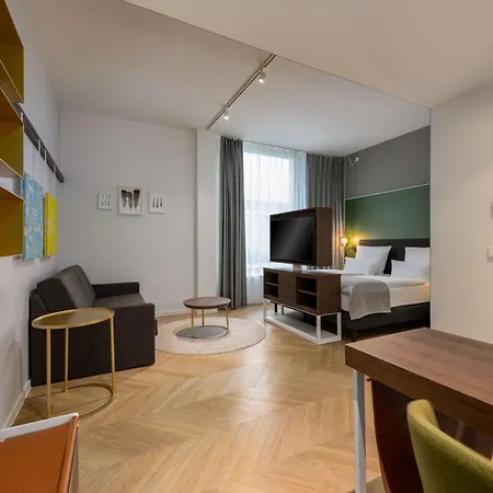 Flightgate Munich Airport Hotel, A Member Of Radisson Individuals 3*