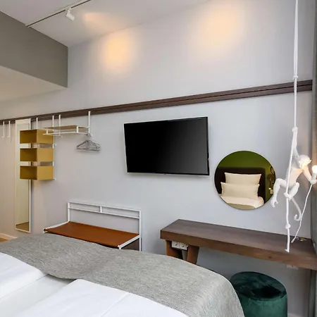 Flightgate Munich Airport Hotel, A Member Of Radisson Individuals 3*