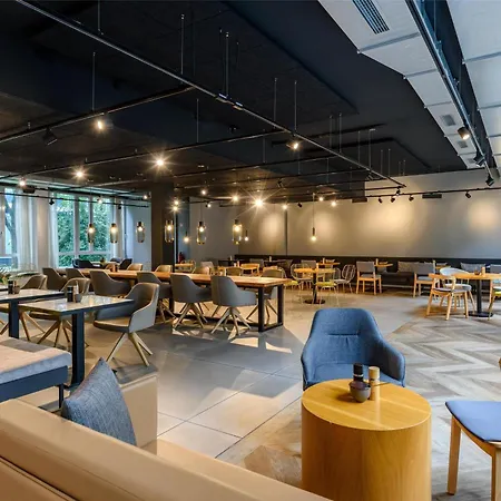 Flightgate Munich Airport Hotel, A Member Of Radisson Individuals 3*